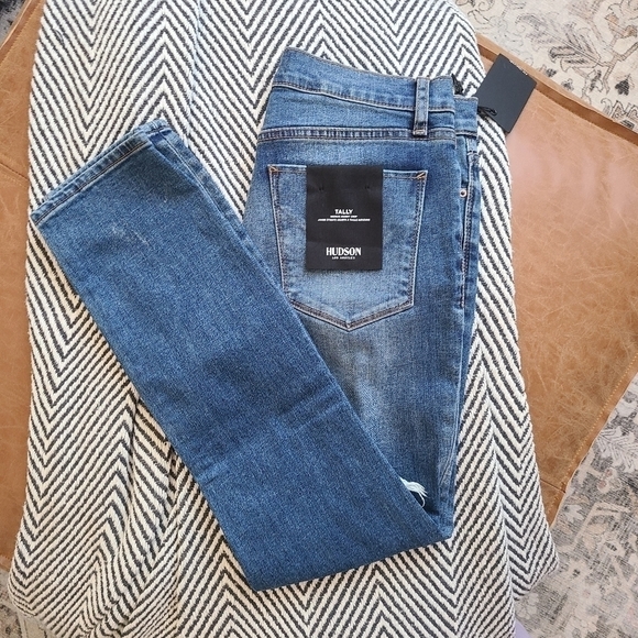 Hudson Jeans Denim - 3/$20 Hudson Tally Mid-rise Skinny Crop Jeans  Size 25